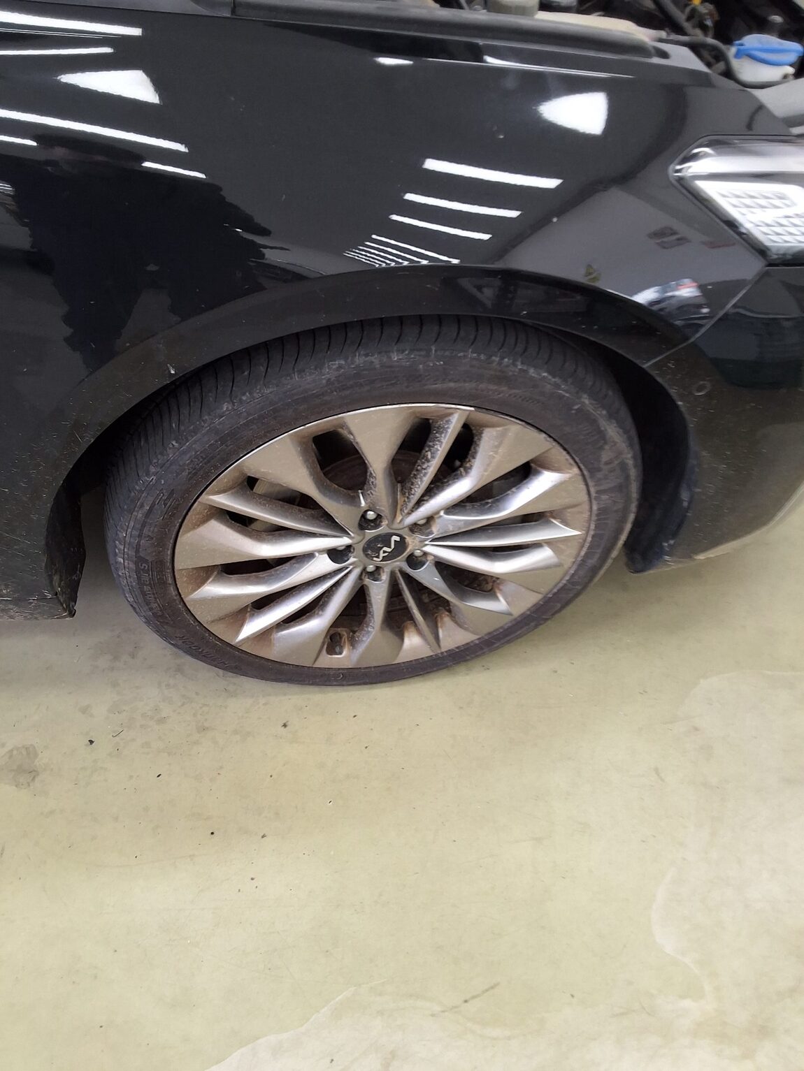 KIA K8 3.5 GDI 4WD PLATINUM 2023 - zdjęcie 24