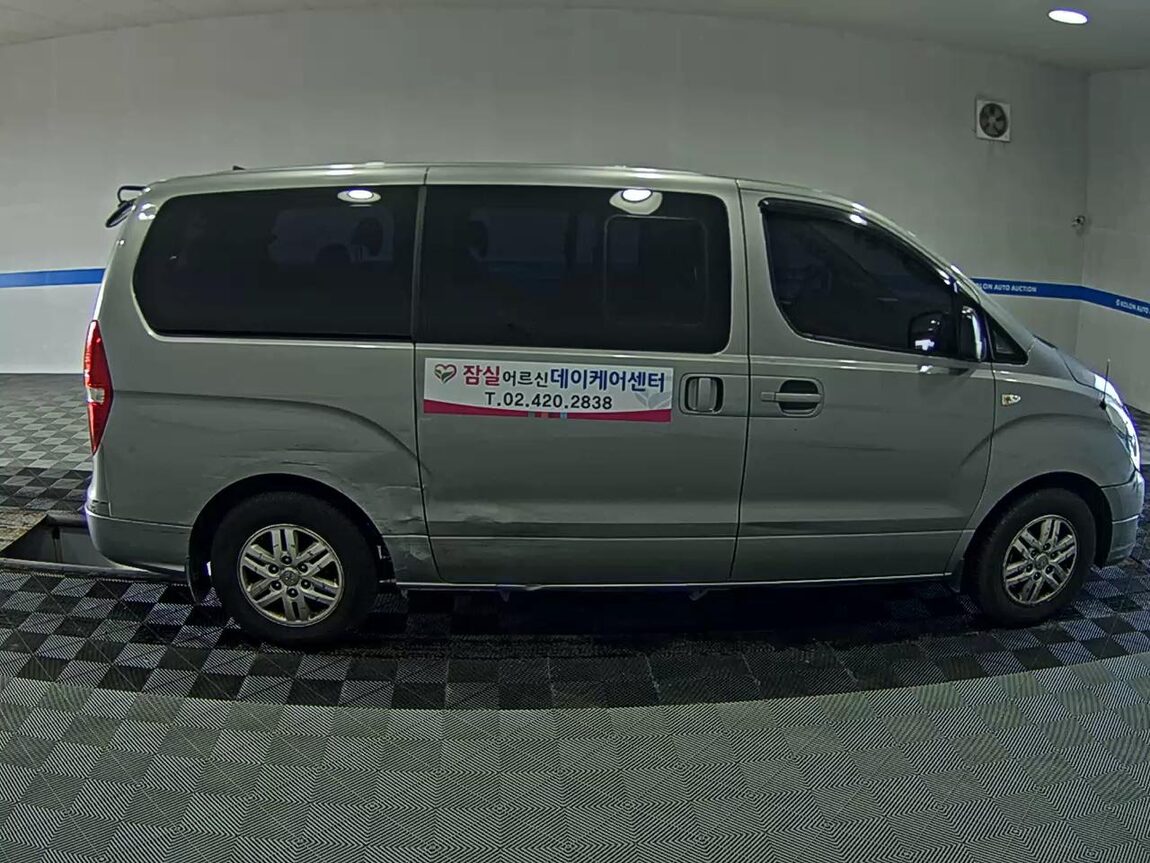 HYUNDAI GRAND STAREX 12-SEATER DIESEL SMART 2017 - zdjęcie 4