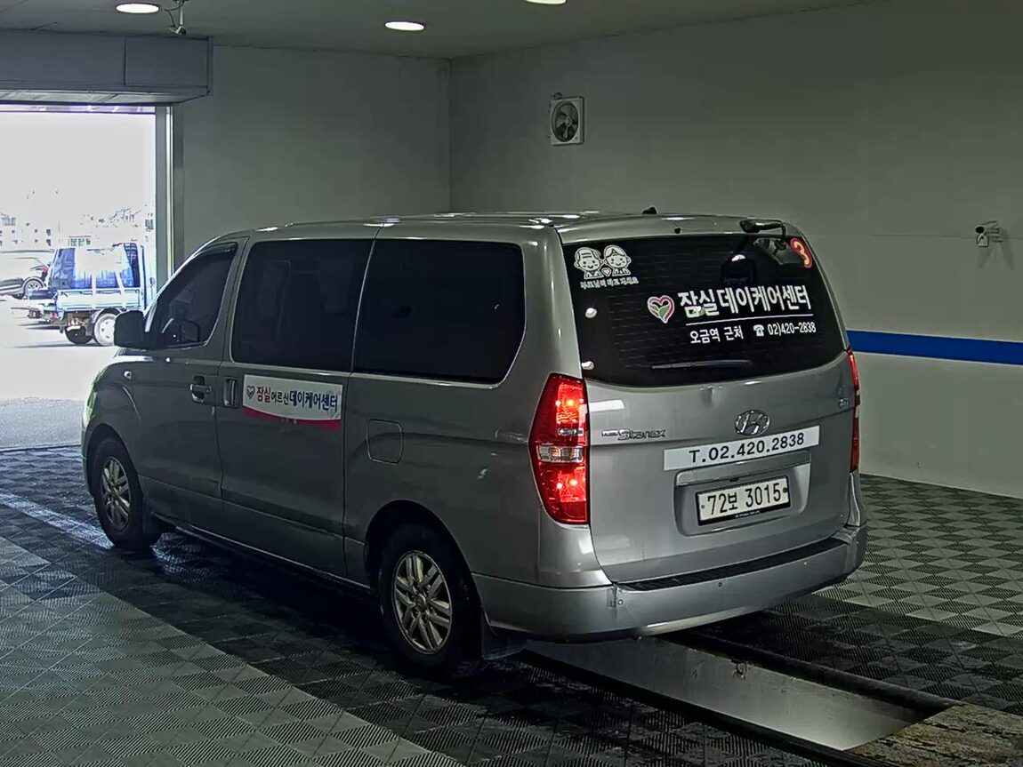 HYUNDAI GRAND STAREX 12-SEATER DIESEL SMART 2017 - zdjęcie 6
