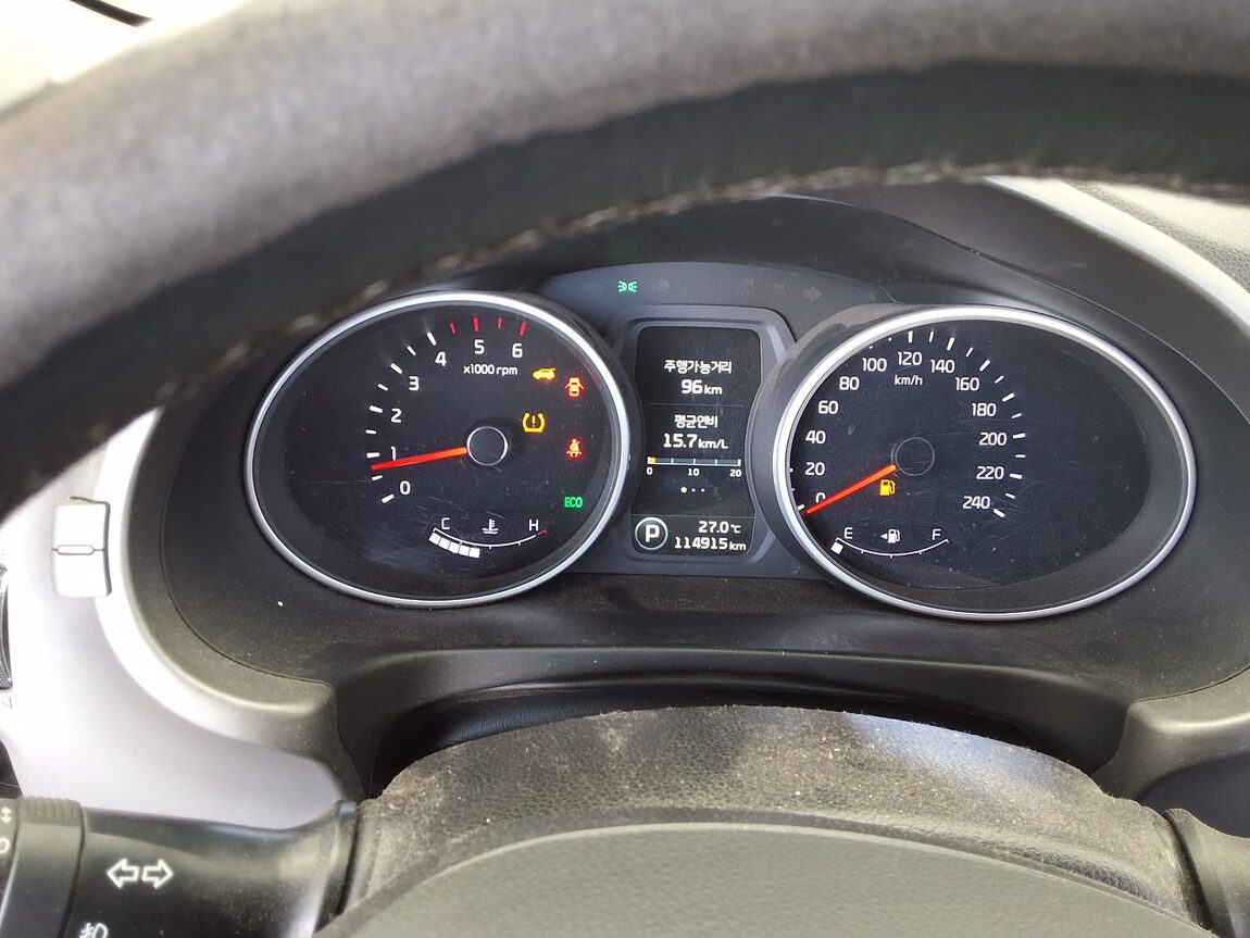 KIA THE NEW SPORTAGE R DIESEL R2.0 2WD PRESTIGE 2015 - zdjęcie 9