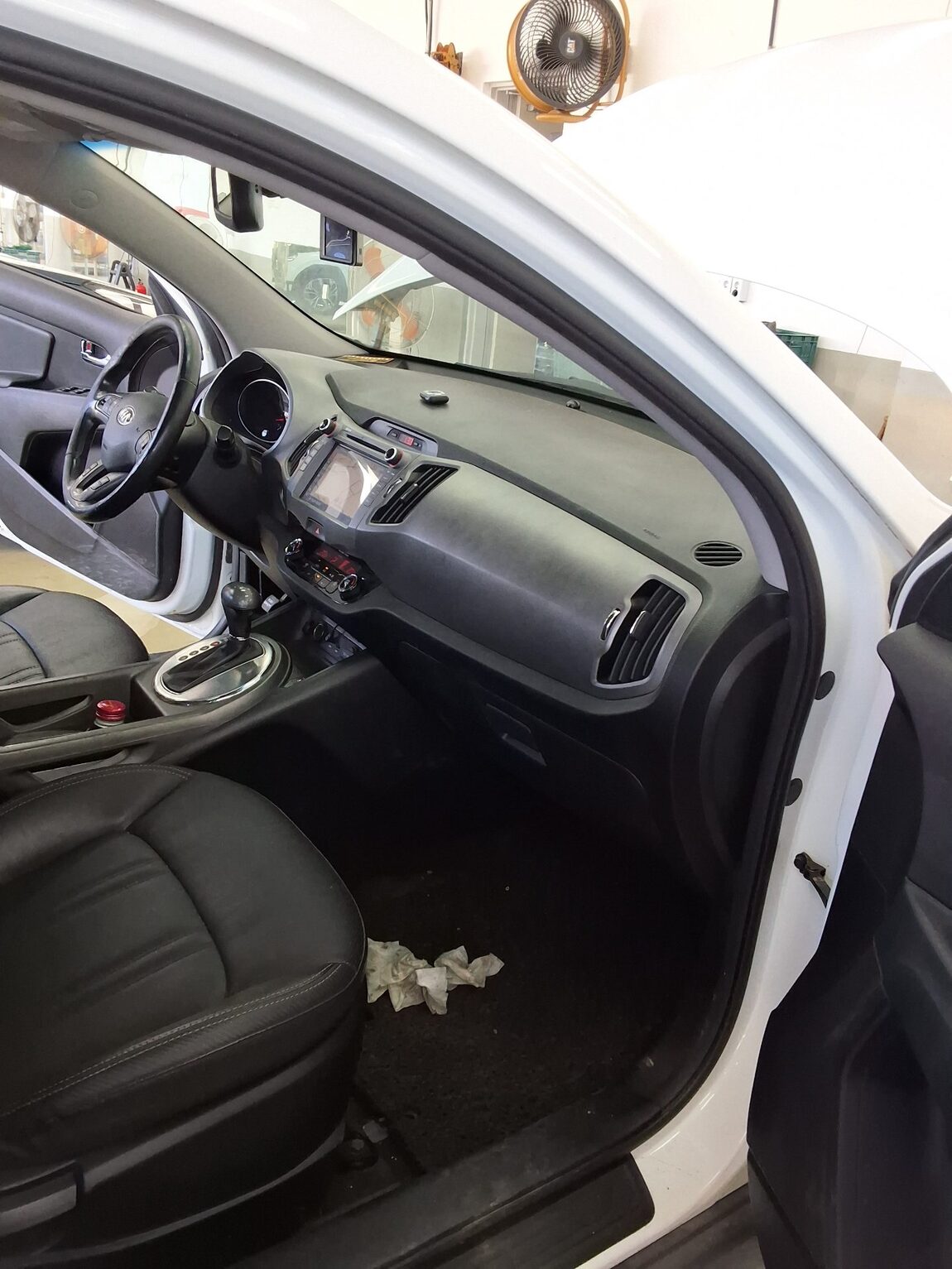 KIA THE NEW SPORTAGE R DIESEL R2.0 2WD PRESTIGE 2015 - zdjęcie 14