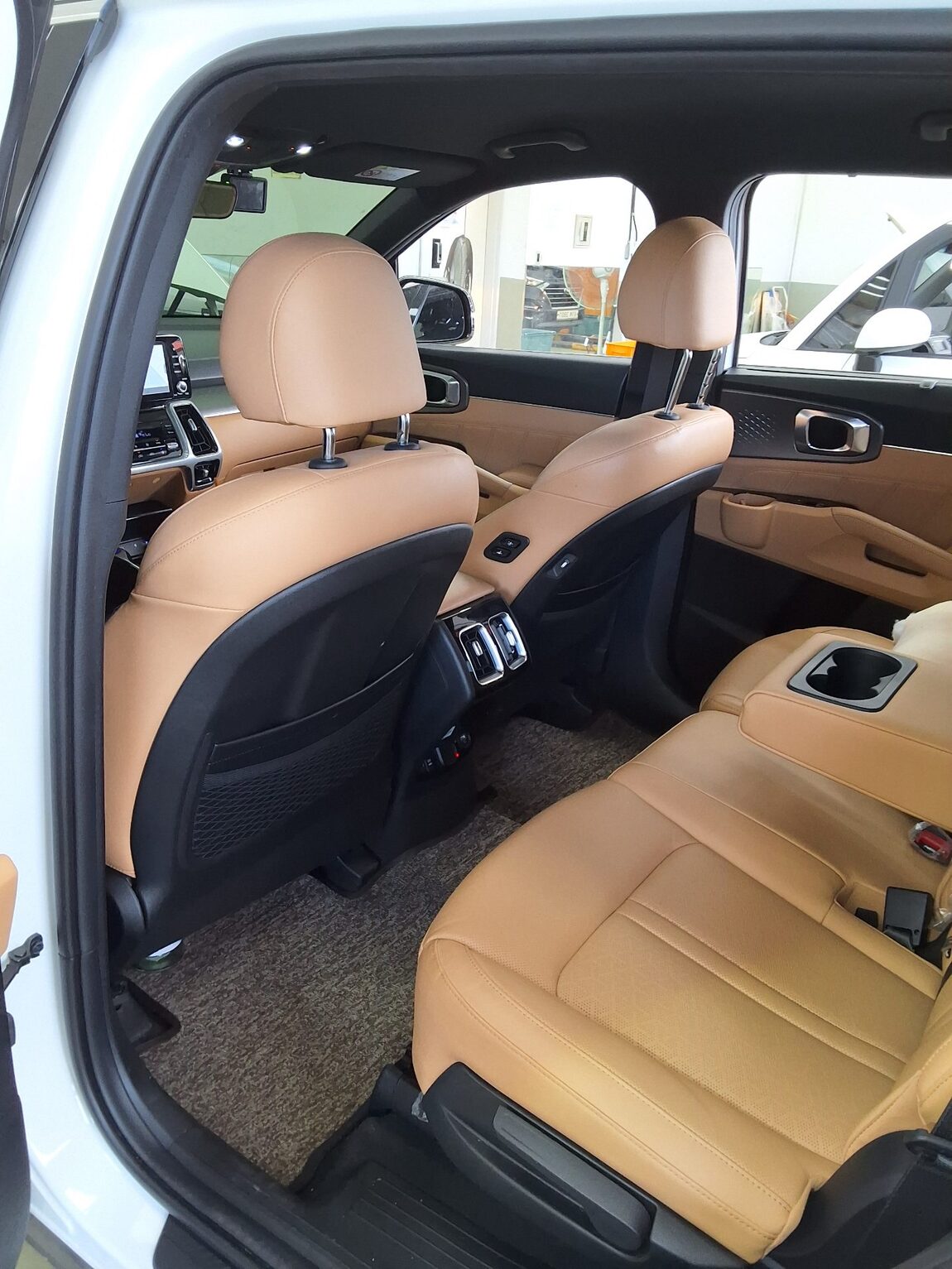 KIA NEW SORENTO (MQ4) 2.2 DIESEL 2WD NOBLESSE 2023 - zdjęcie 12