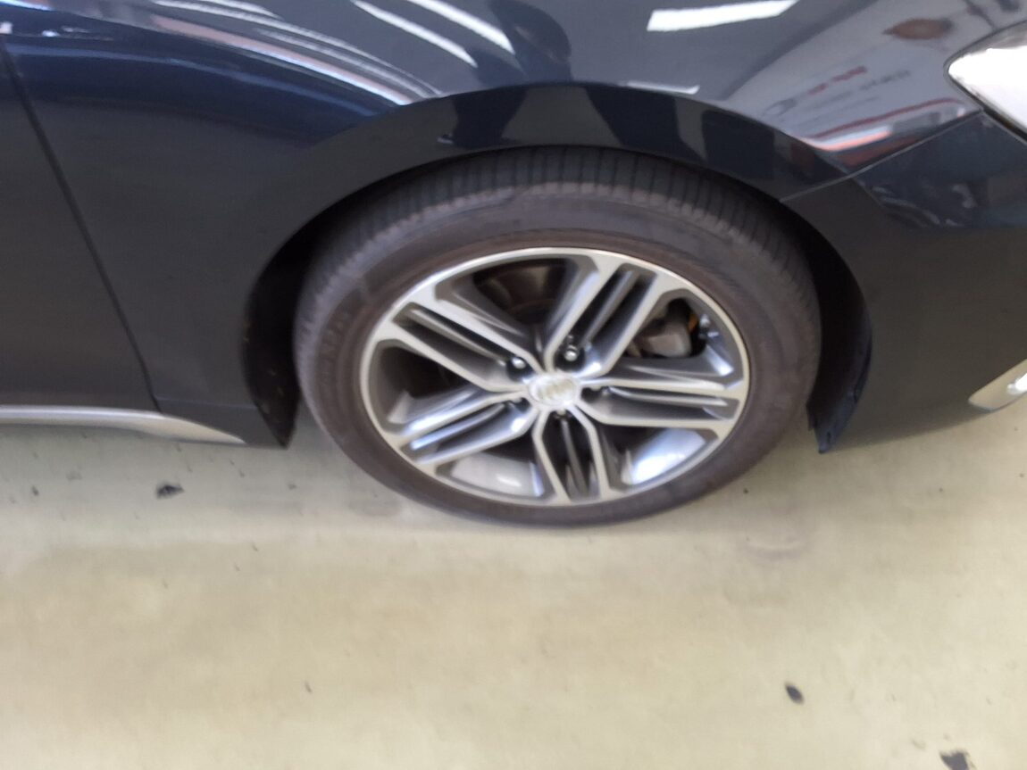 HYUNDAI GRANDEUR IG 2.4 GDi PREMIUM SPECIAL 2018 - zdjęcie 22