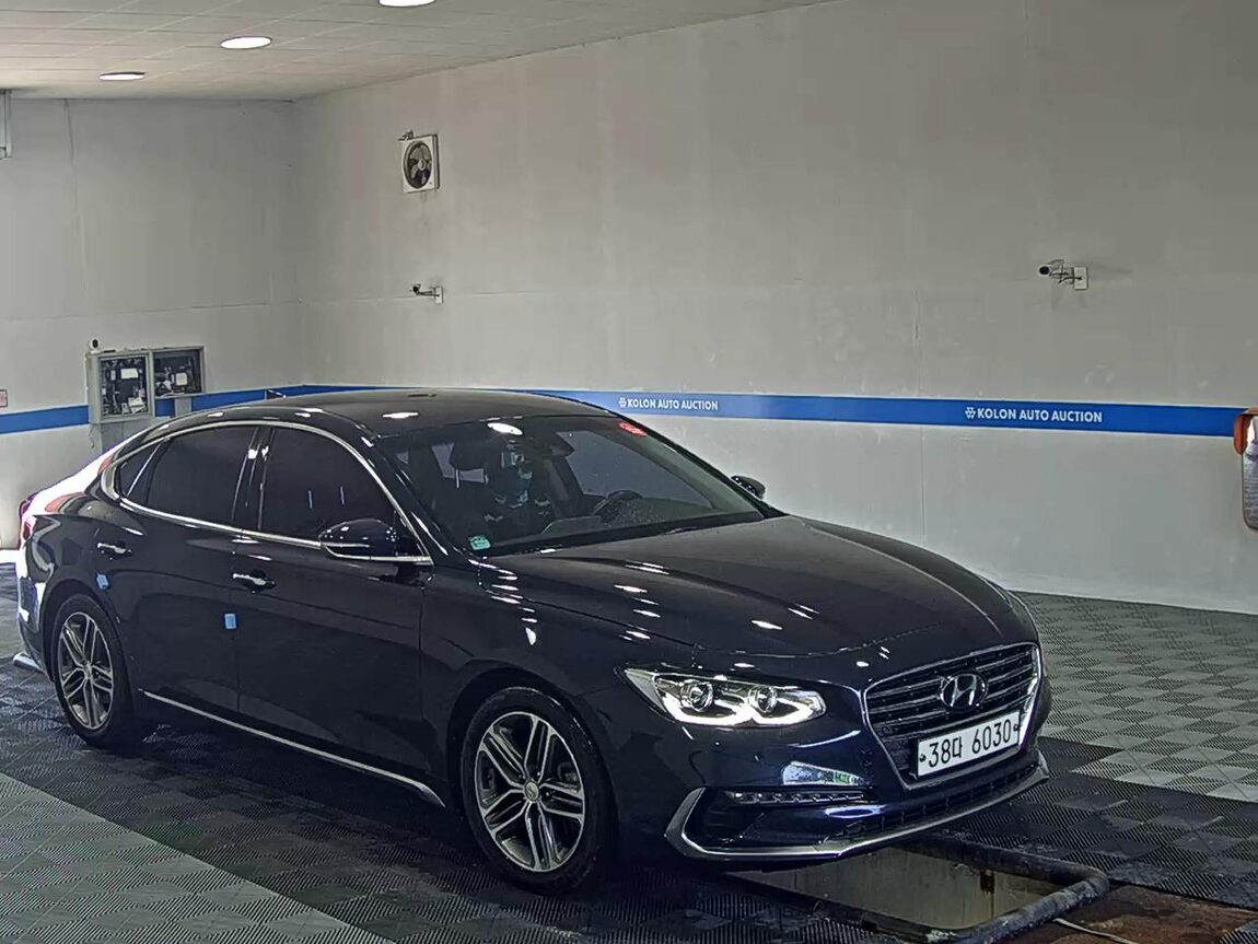 HYUNDAI GRANDEUR IG 2.4 GDi PREMIUM SPECIAL 2018 - zdjęcie 3