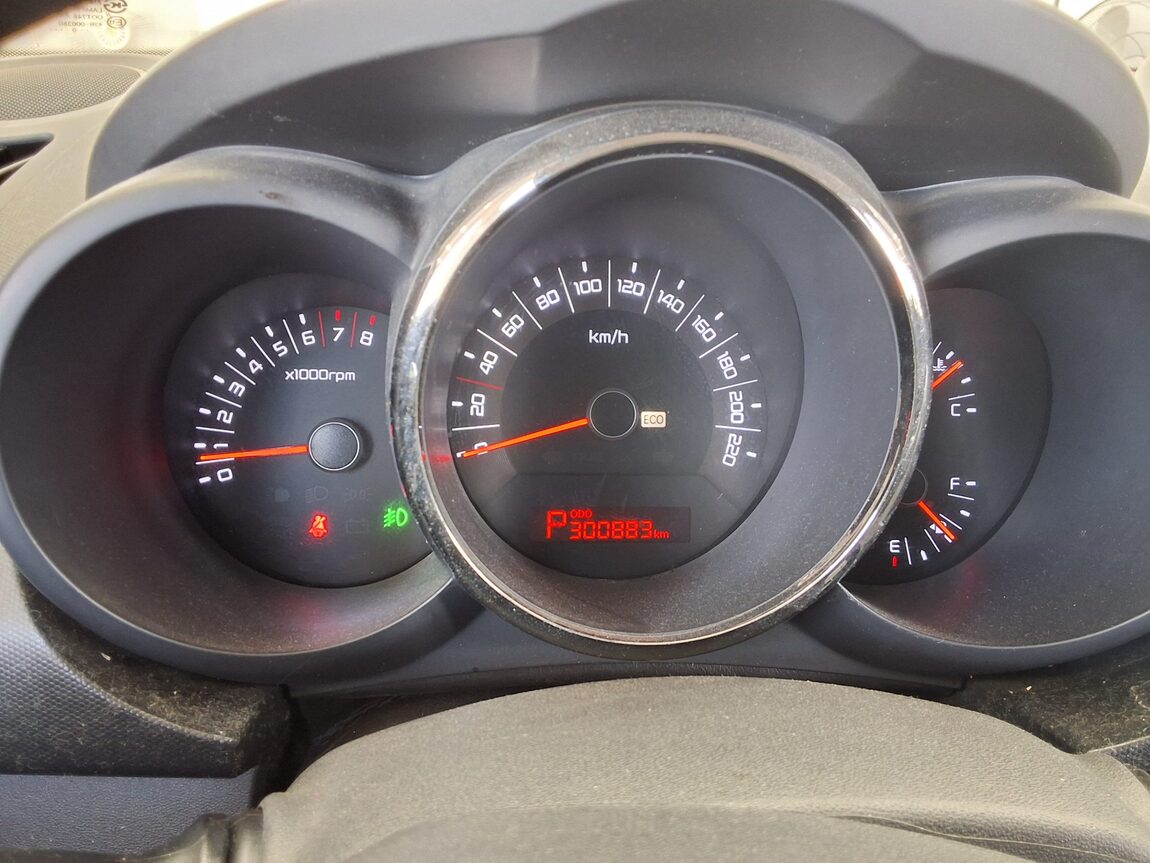 KIA SOUL 1.6 CVVT U SMART 2011 - zdjęcie 9
