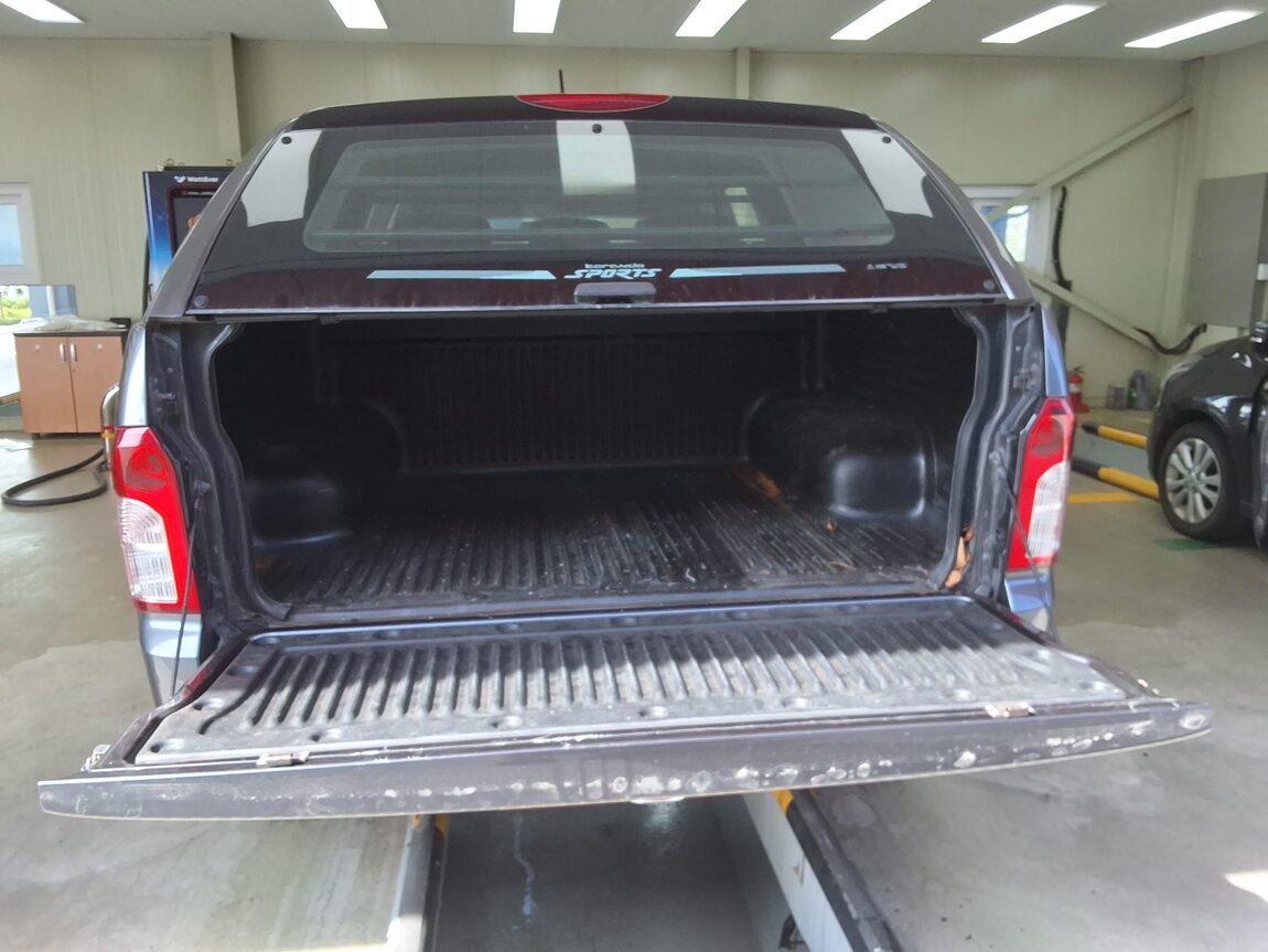 KG MOBILITY (SSANGYONG) KORANDO SPORTS CX7 4WD CLUB 2015 - zdjęcie 16