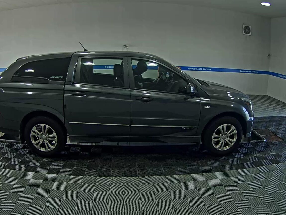 KG MOBILITY (SSANGYONG) KORANDO SPORTS CX7 4WD CLUB 2015 - zdjęcie 4