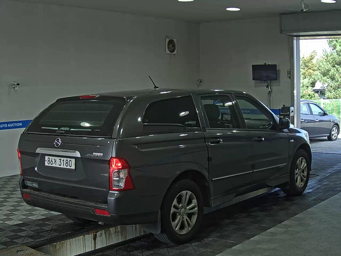 KG MOBILITY (SSANGYONG) KORANDO SPORTS CX7 4WD CLUB 2015 - zdjęcie 5