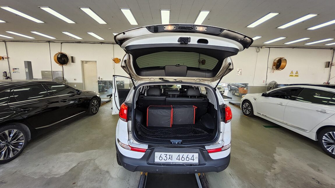 KIA THE NEW SPORTAGE R DIESEL R2.0 2WD PRESTIGE 2014 - zdjęcie 15