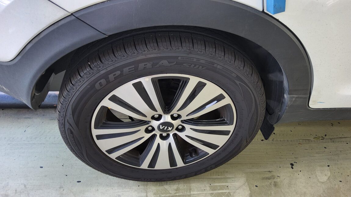 KIA THE NEW SPORTAGE R DIESEL R2.0 2WD PRESTIGE 2014 - zdjęcie 25