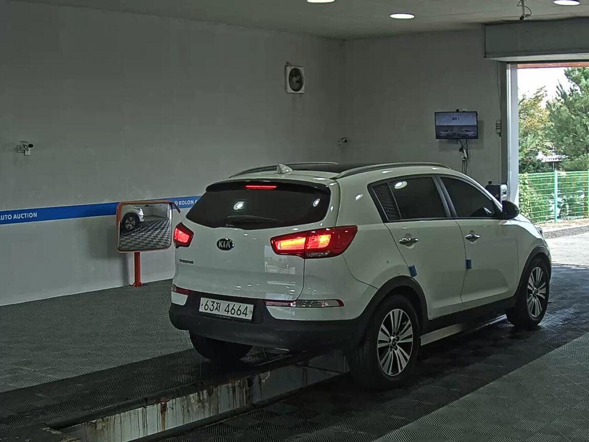 KIA THE NEW SPORTAGE R DIESEL R2.0 2WD PRESTIGE 2014 - zdjęcie 5