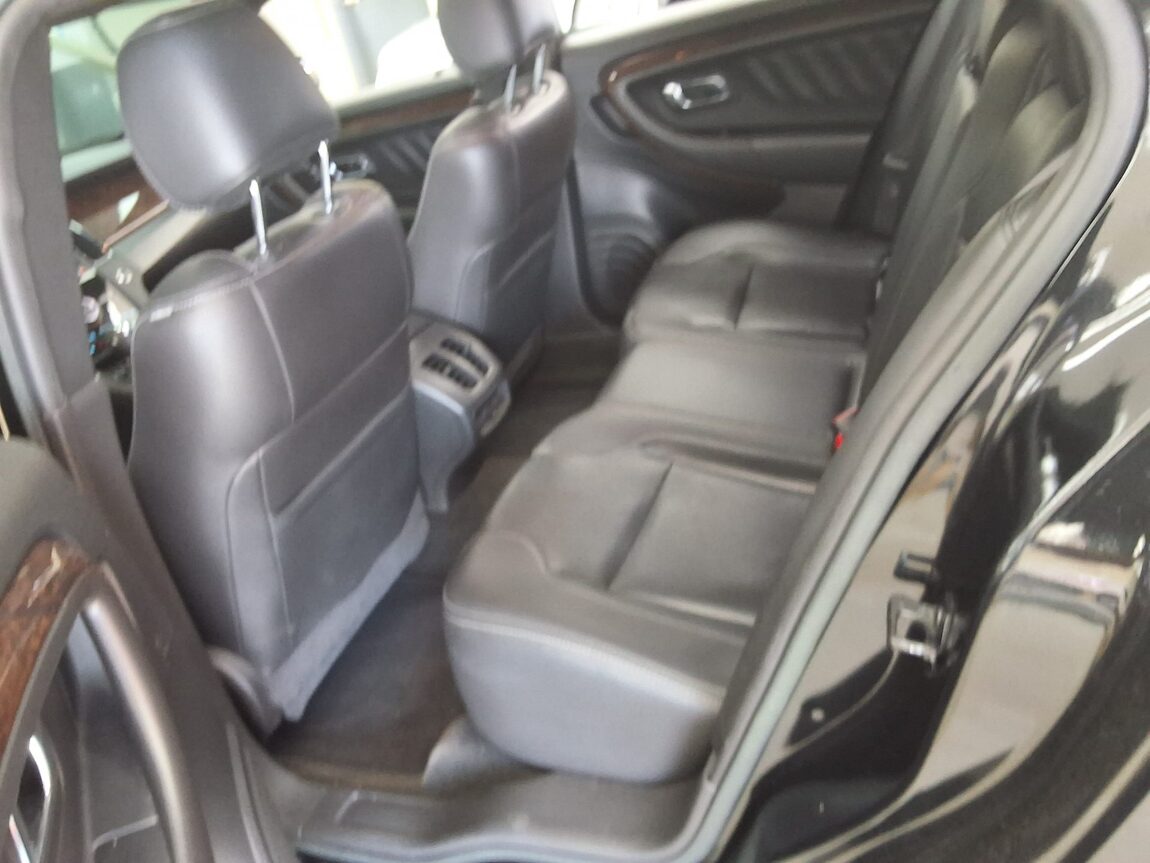 FORD TAURUS (6TH GEN) 2.0 ECOBOOST LIMITED 2015 - zdjęcie 13