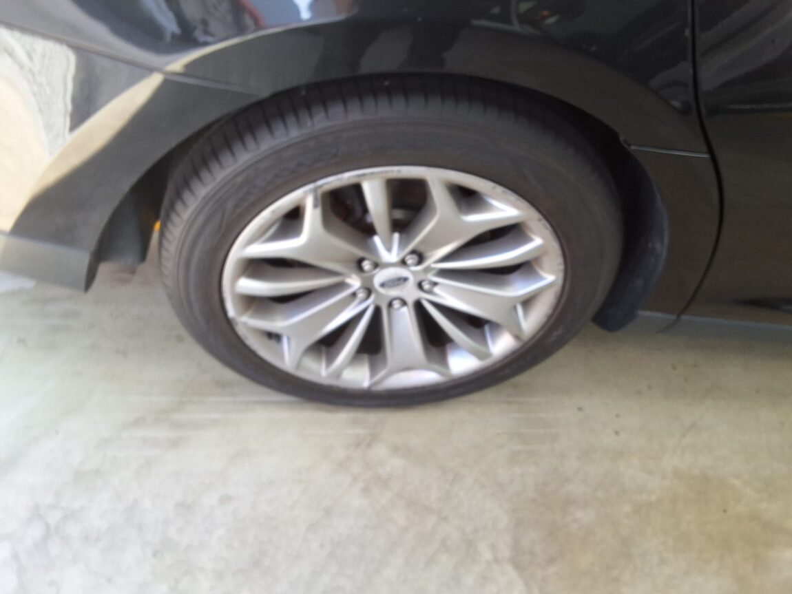 FORD TAURUS (6TH GEN) 2.0 ECOBOOST LIMITED 2015 - zdjęcie 22