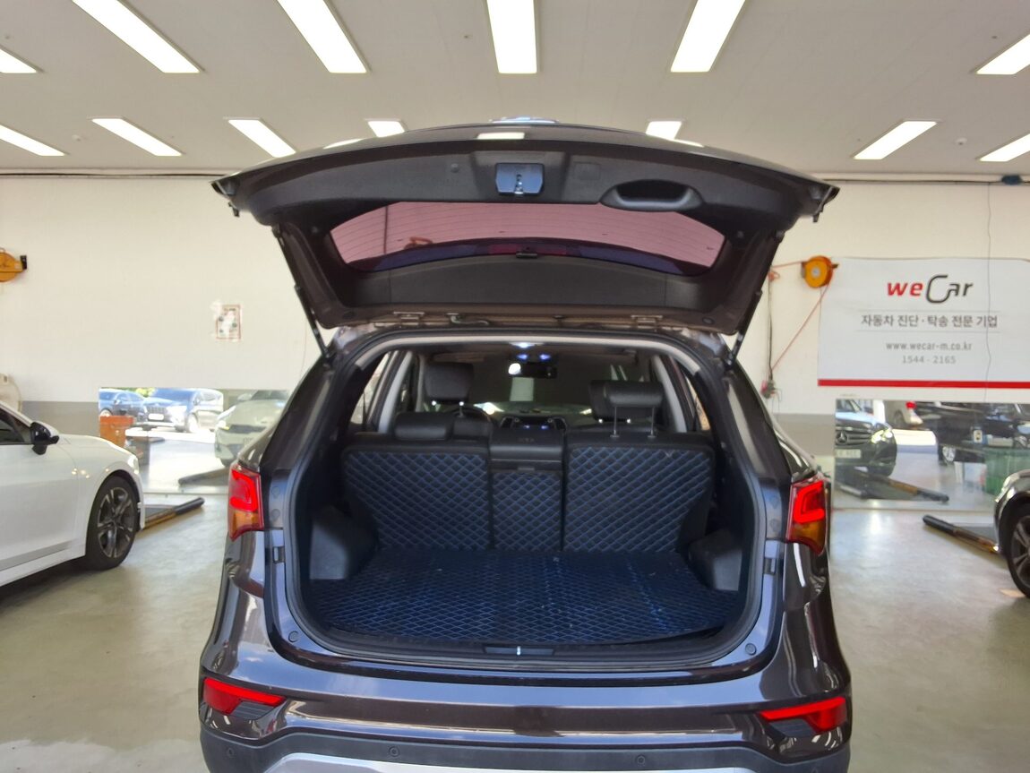 HYUNDAI SANTA FE THE PRIME DIESEL R2.0 2WD PREMIUM 2017 - zdjęcie 15