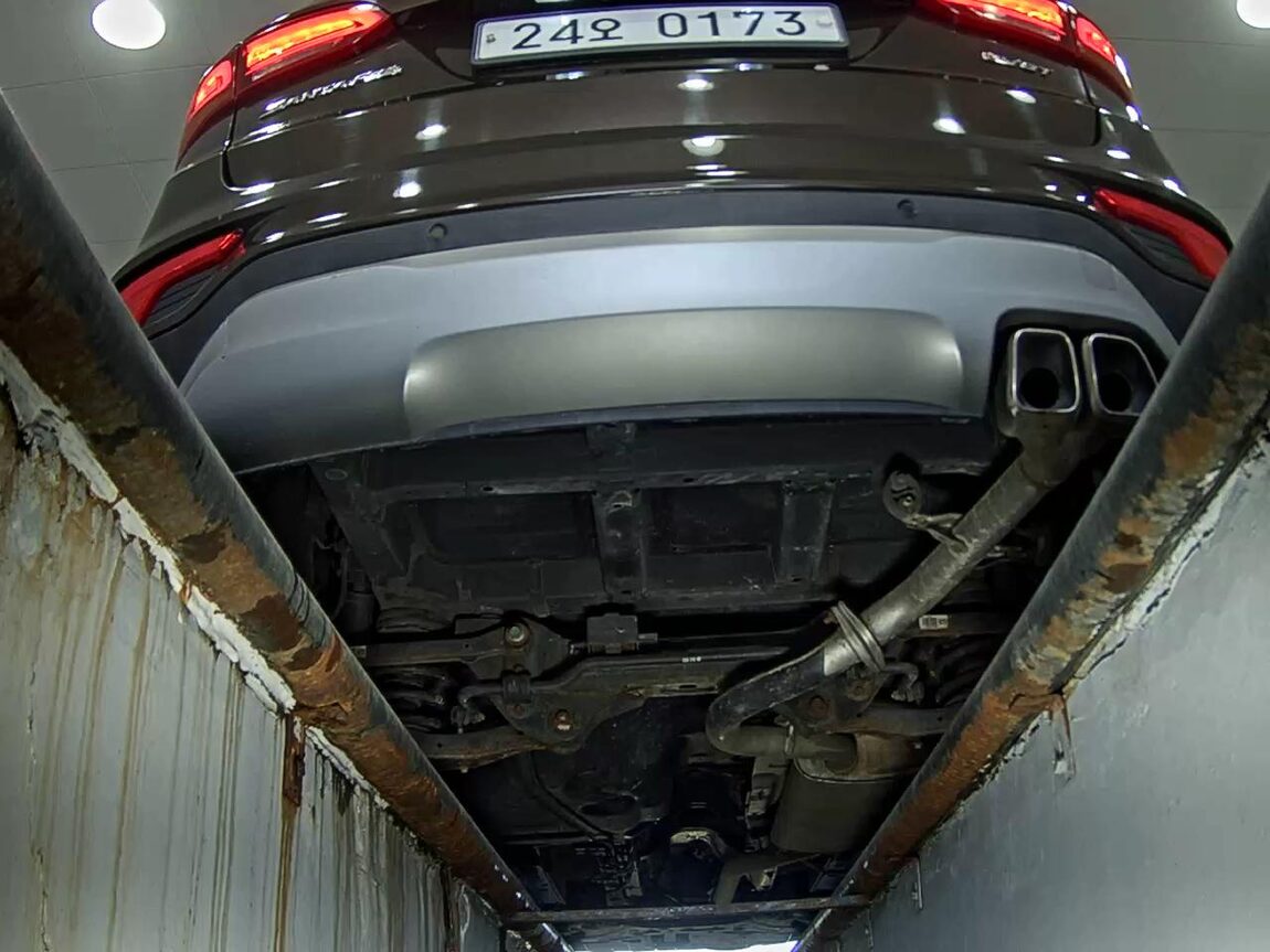 HYUNDAI SANTA FE THE PRIME DIESEL R2.0 2WD PREMIUM 2017 - zdjęcie 8