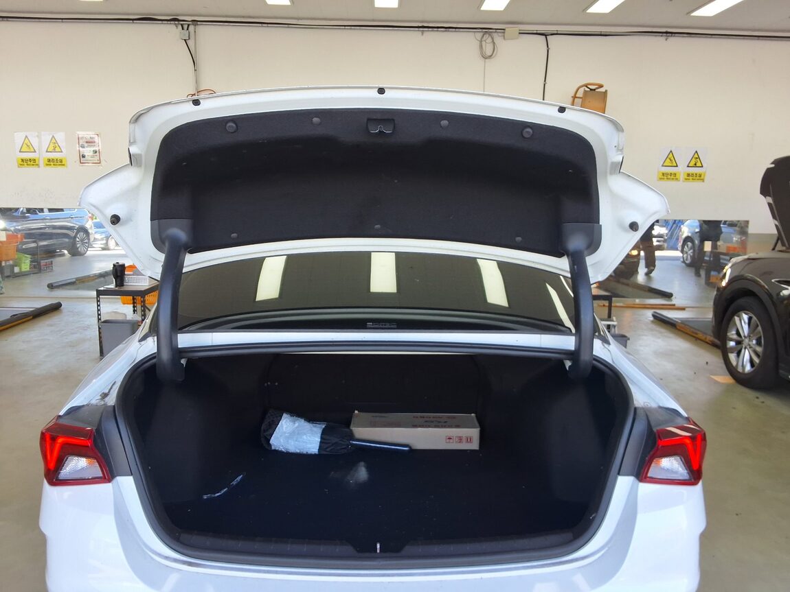 KIA NEW K5 (DL3) 1.6 GASOLINE TURBO NOBLESSE 2021 - zdjęcie 15