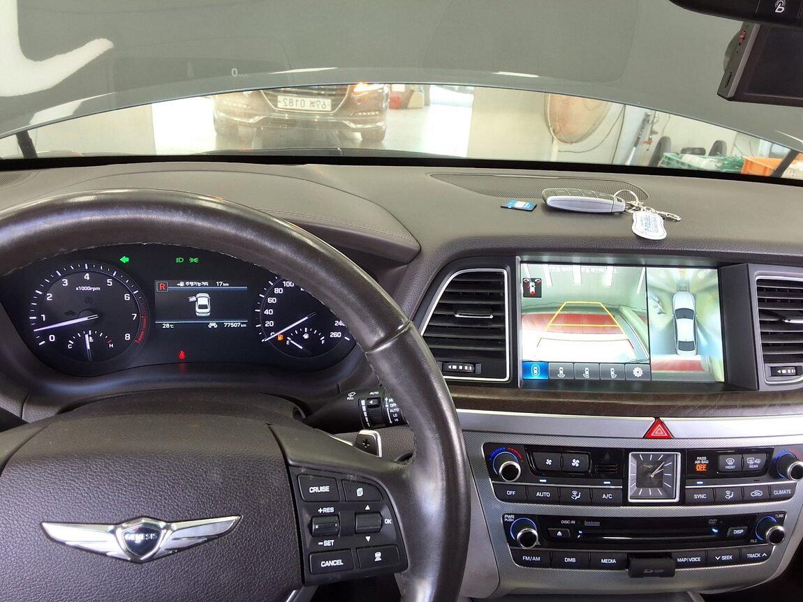 GENESIS G80 3.3 GDi PREMIUM LUXURY 2017 - zdjęcie 18
