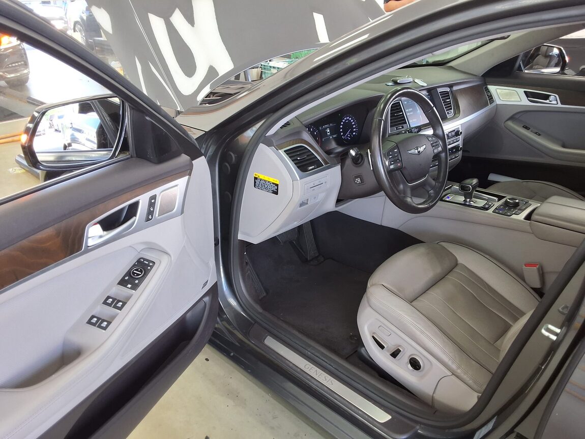 GENESIS G80 3.3 GDi PREMIUM LUXURY 2017 - zdjęcie 10