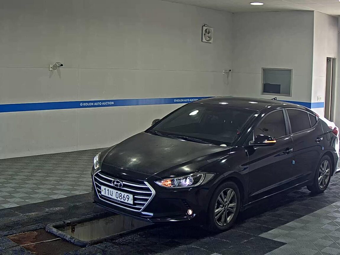 HYUNDAI AVANTE AD 1.6 GDi SMART SPECIAL 2017 - zdjęcie 2