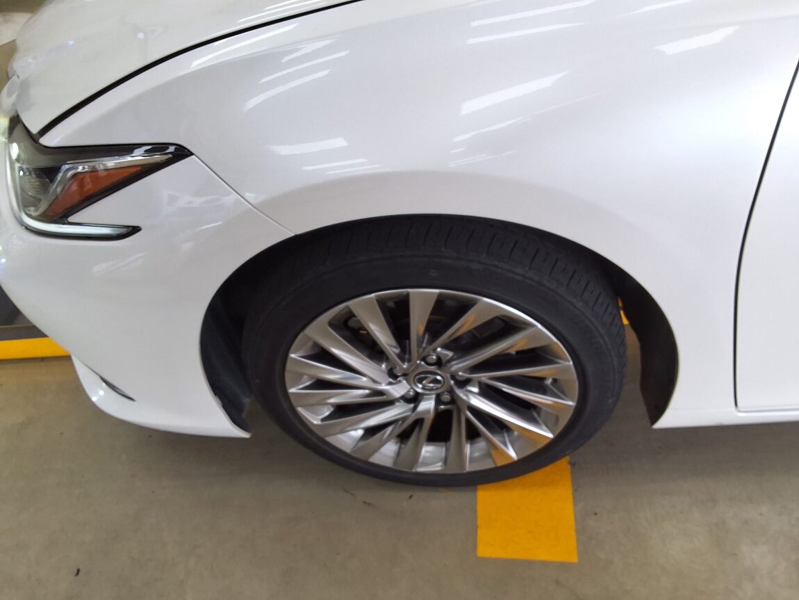 LEXUS ES (7TH GEN) 300h LUXURY 2023 - zdjęcie 19