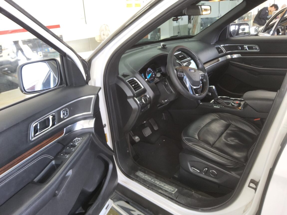 FORD EXPLORER (5TH GEN) 2.3 AWD LIMITED 2017 - zdjęcie 10