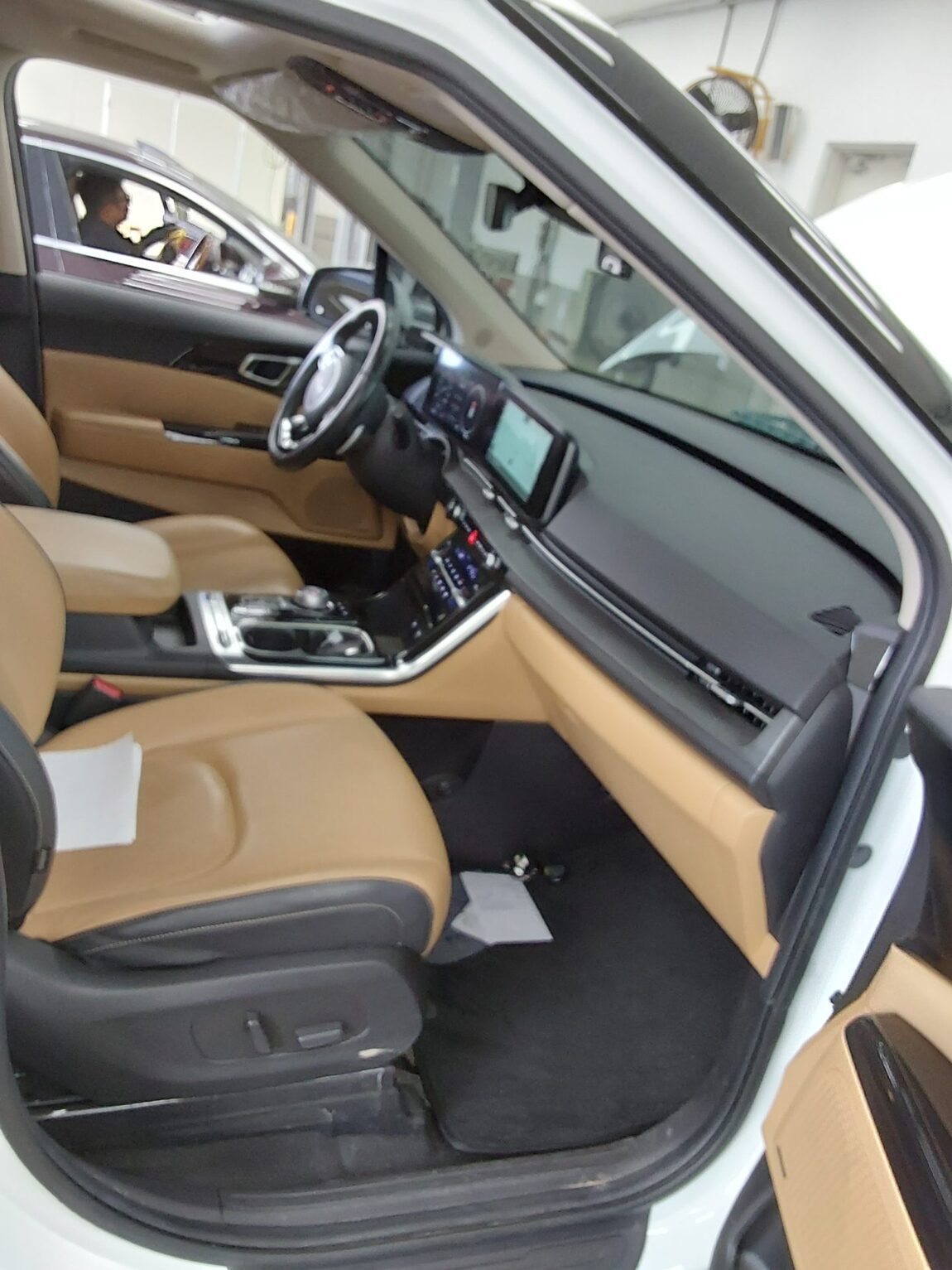 KIA NEW CARNIVAL (KA4) 9-SEATER GASOLINE SIGNATURE 2023 - zdjęcie 14
