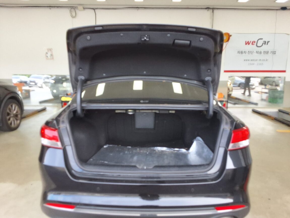 KIA NEW K5 2.0 GASOLINE NOBLESSE SPECIAL MX 2016 - zdjęcie 15