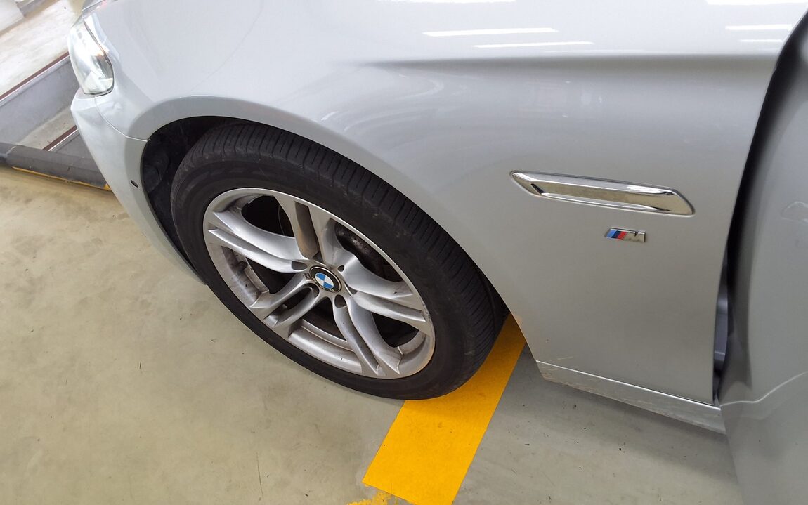 BMW 5 SERIES (6TH GEN) 520d xDRIVE M AERODYNAMIC 2016 - zdjęcie 24