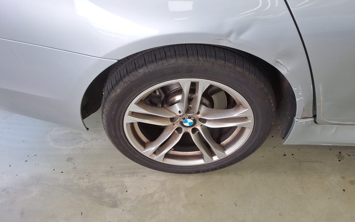 BMW 5 SERIES (6TH GEN) 520d xDRIVE M AERODYNAMIC 2016 - zdjęcie 27