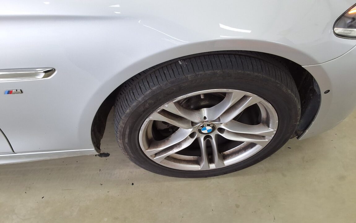 BMW 5 SERIES (6TH GEN) 520d xDRIVE M AERODYNAMIC 2016 - zdjęcie 26