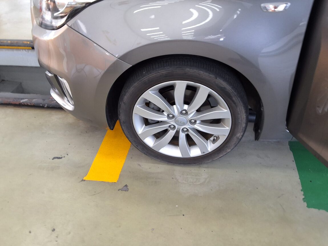 KIA ALL NEW CARENS 2.0 LPI TRENDY 2016 - zdjęcie 21
