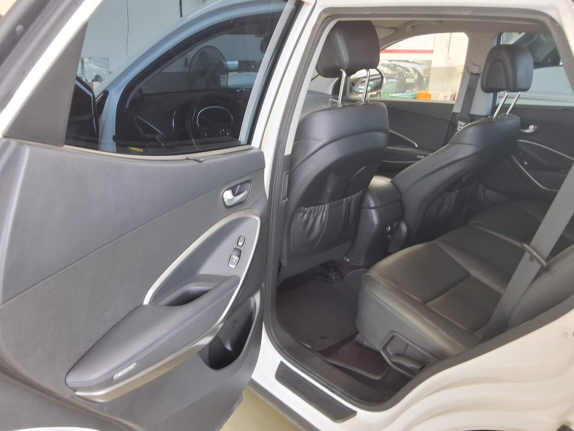HYUNDAI SANTA FE THE PRIME DIESEL R2.0 2WD EXCLUSIVE 2017 - zdjęcie 12