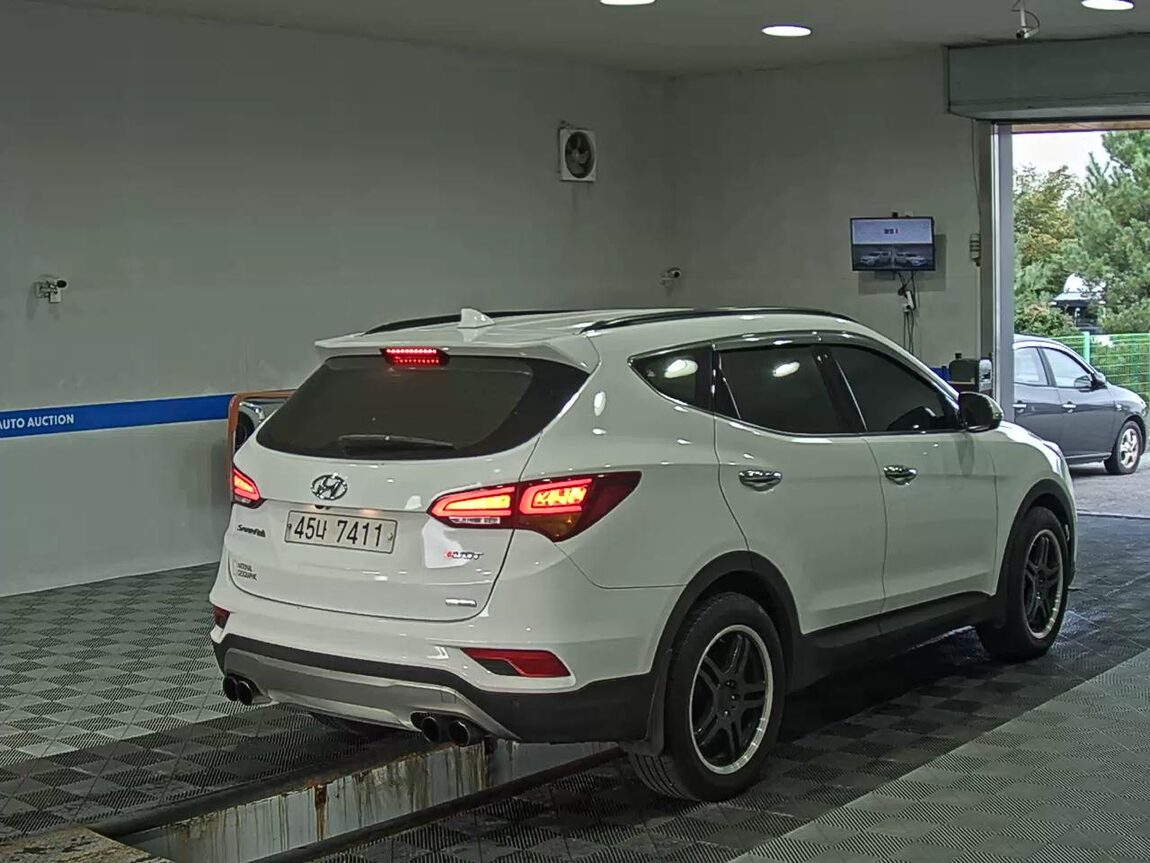 HYUNDAI SANTA FE THE PRIME DIESEL R2.0 2WD EXCLUSIVE 2017 - zdjęcie 5