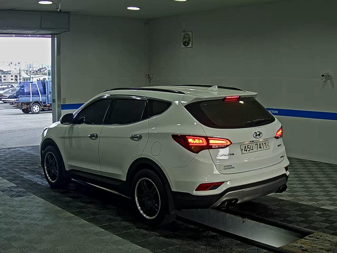 HYUNDAI SANTA FE THE PRIME DIESEL R2.0 2WD EXCLUSIVE 2017 - zdjęcie 6