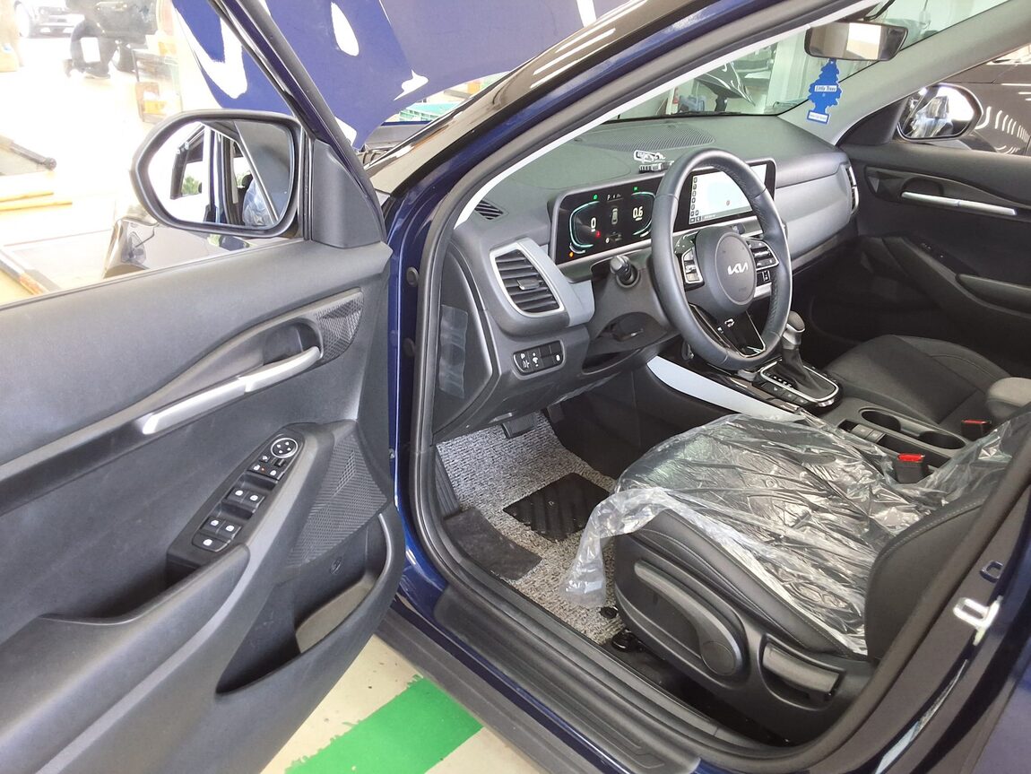 KIA THE NEW SELTOS 1.6 GASOLINE TURBO 4WD TRENDY 2025 - zdjęcie 10