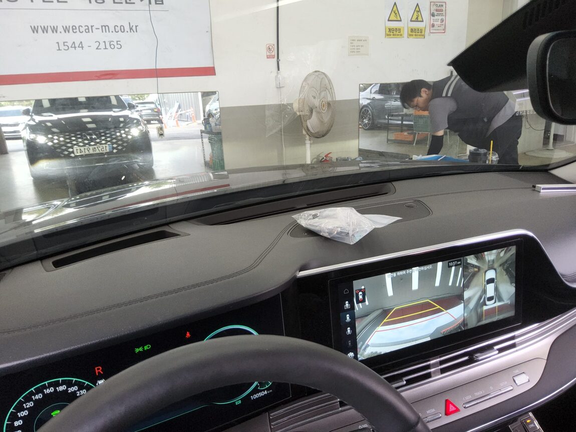 HYUNDAI THE NEW GRANDEUR IG HYBRID 2.4 HEV LE BLANC 2022 - zdjęcie 18