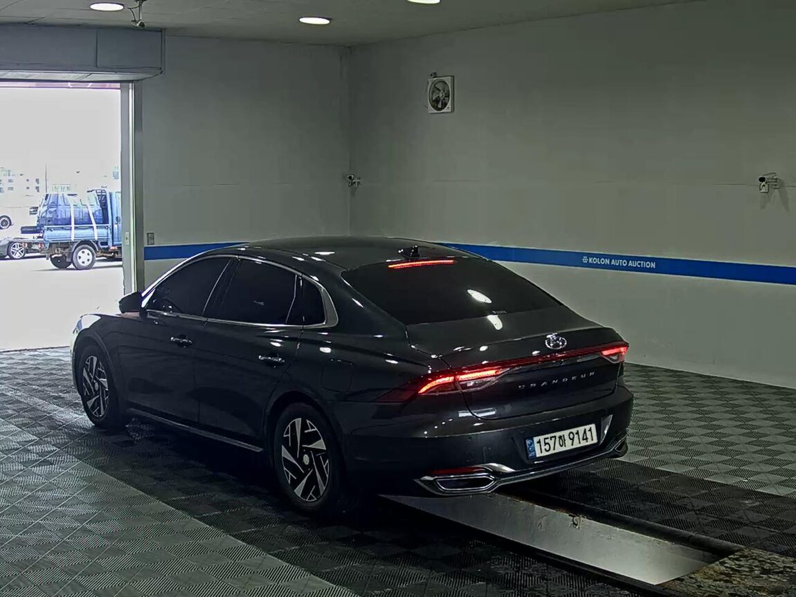 HYUNDAI THE NEW GRANDEUR IG HYBRID 2.4 HEV LE BLANC 2022 - zdjęcie 6