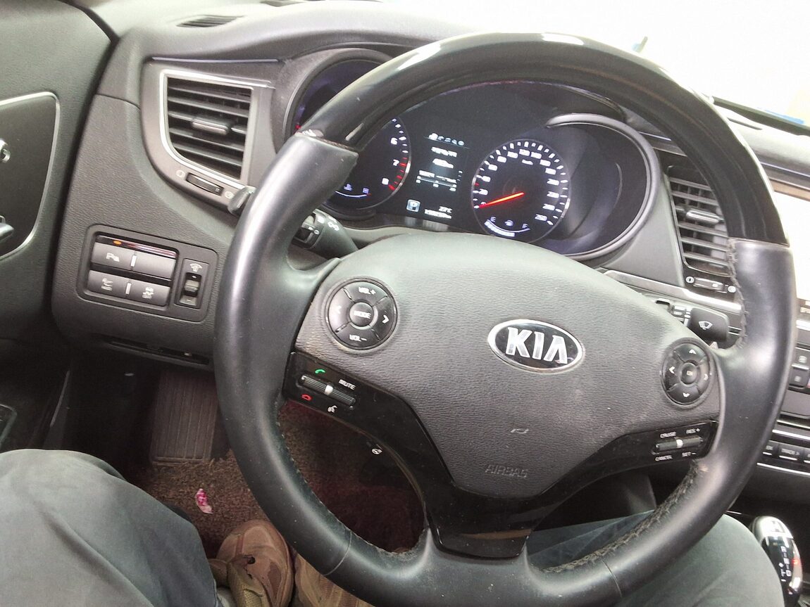 KIA K9 (KH) 3.3 GDI EXECUTIVE 2014 - zdjęcie 23