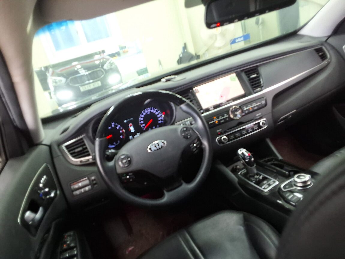 KIA K9 (KH) 3.3 GDI EXECUTIVE 2014 - zdjęcie 12