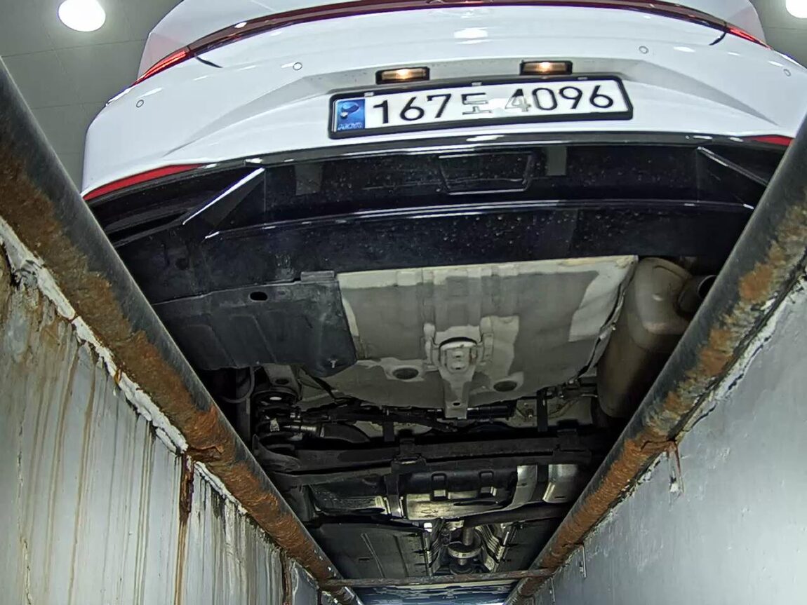 HYUNDAI AVANTE (CN7) 1.6 GASOLINE MODERN 2021 - zdjęcie 8