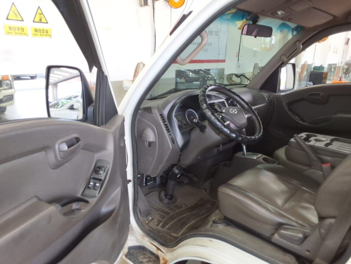 HYUNDAI PORTER II CRDi SUPER CAB EXTRA LONG WHEELBASE SUPER 2016 - zdjęcie 10