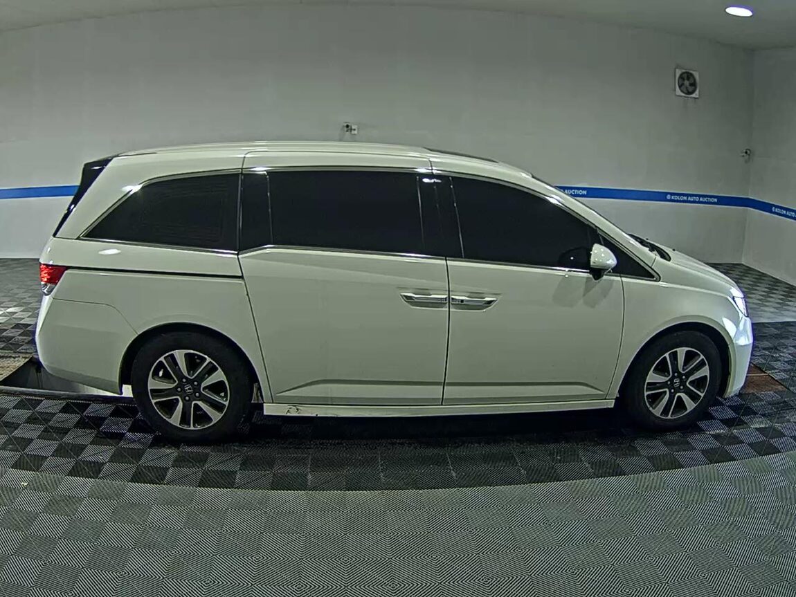 HONDA ODYSSEY (4TH GEN) 3.5 2016 - zdjęcie 4