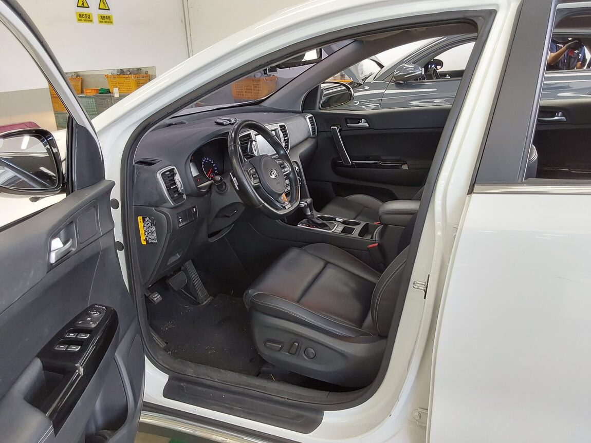 KIA NEW SPORTAGE R2.0 2WD NOBLESSE 2016 - zdjęcie 10
