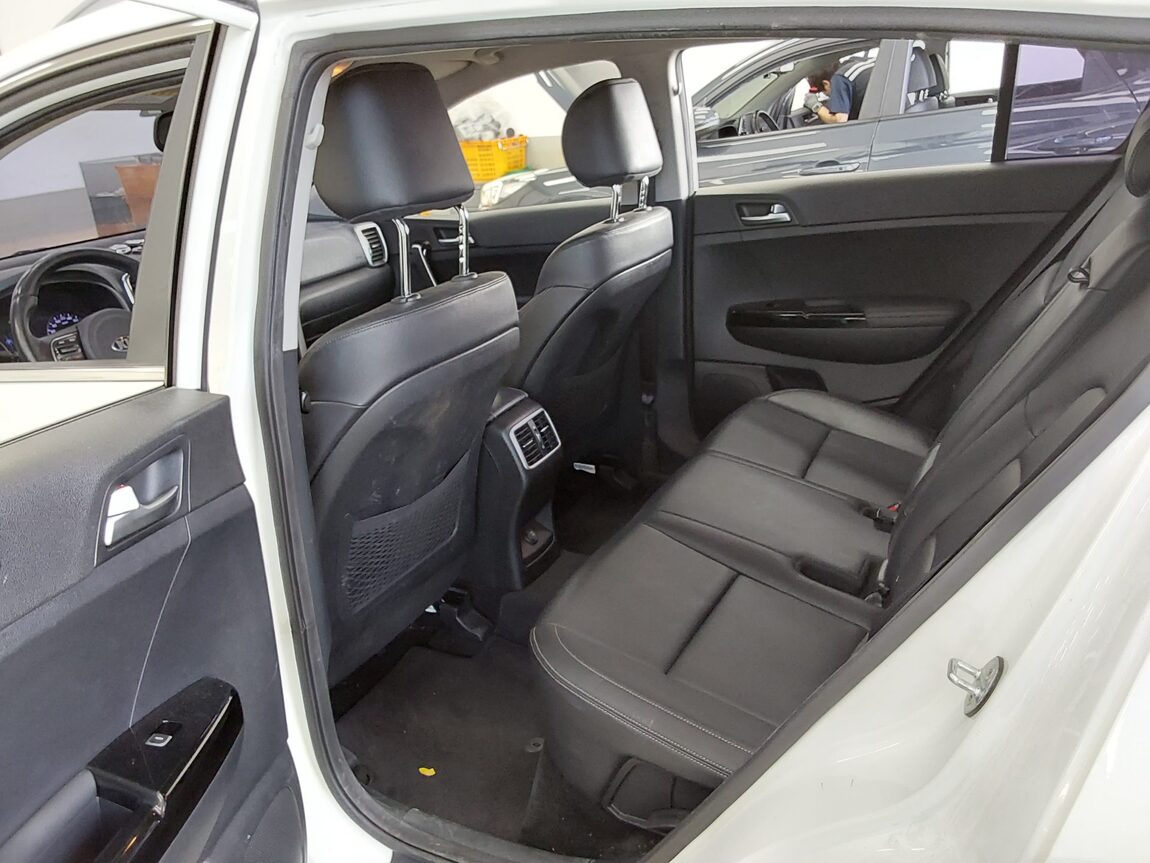 KIA NEW SPORTAGE R2.0 2WD NOBLESSE 2016 - zdjęcie 12
