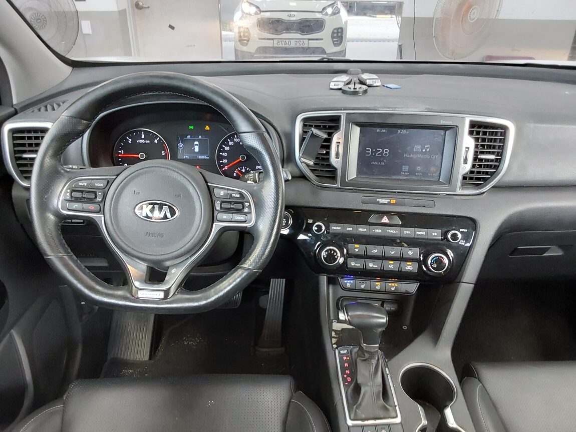 KIA NEW SPORTAGE R2.0 2WD NOBLESSE 2016 - zdjęcie 11