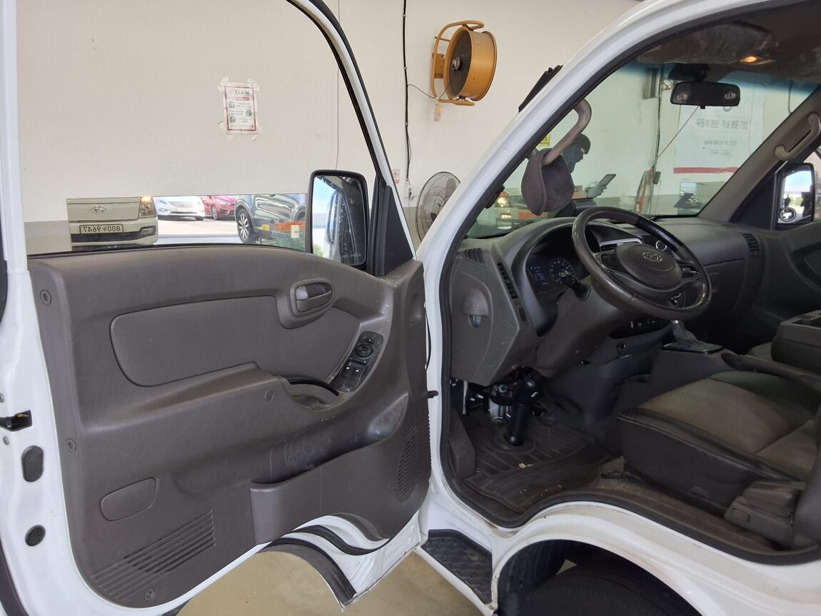 HYUNDAI PORTER II VGT SUPER CAB EXTRA LONG WHEELBASE SMART 2022 - zdjęcie 10