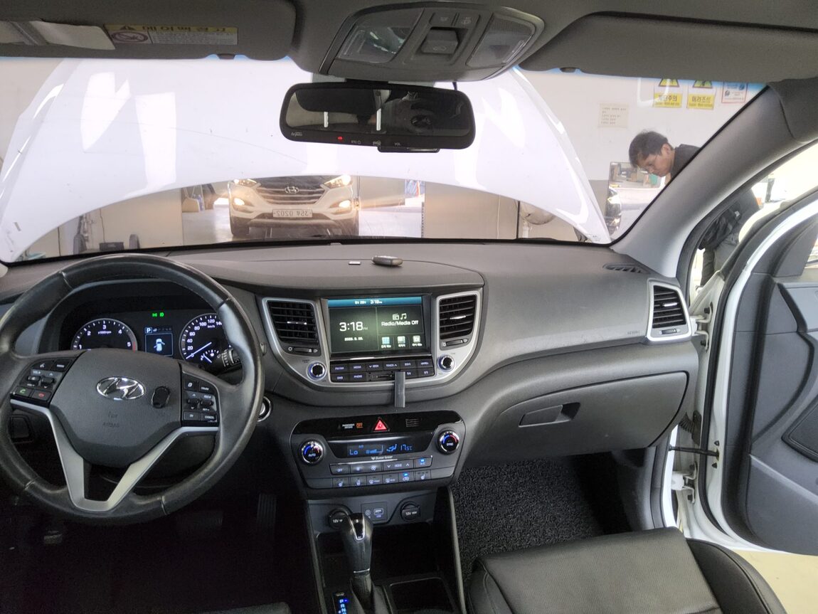 HYUNDAI ALL NEW TUCSON DIESEL R2.0 2WD MODERN 2017 - zdjęcie 11