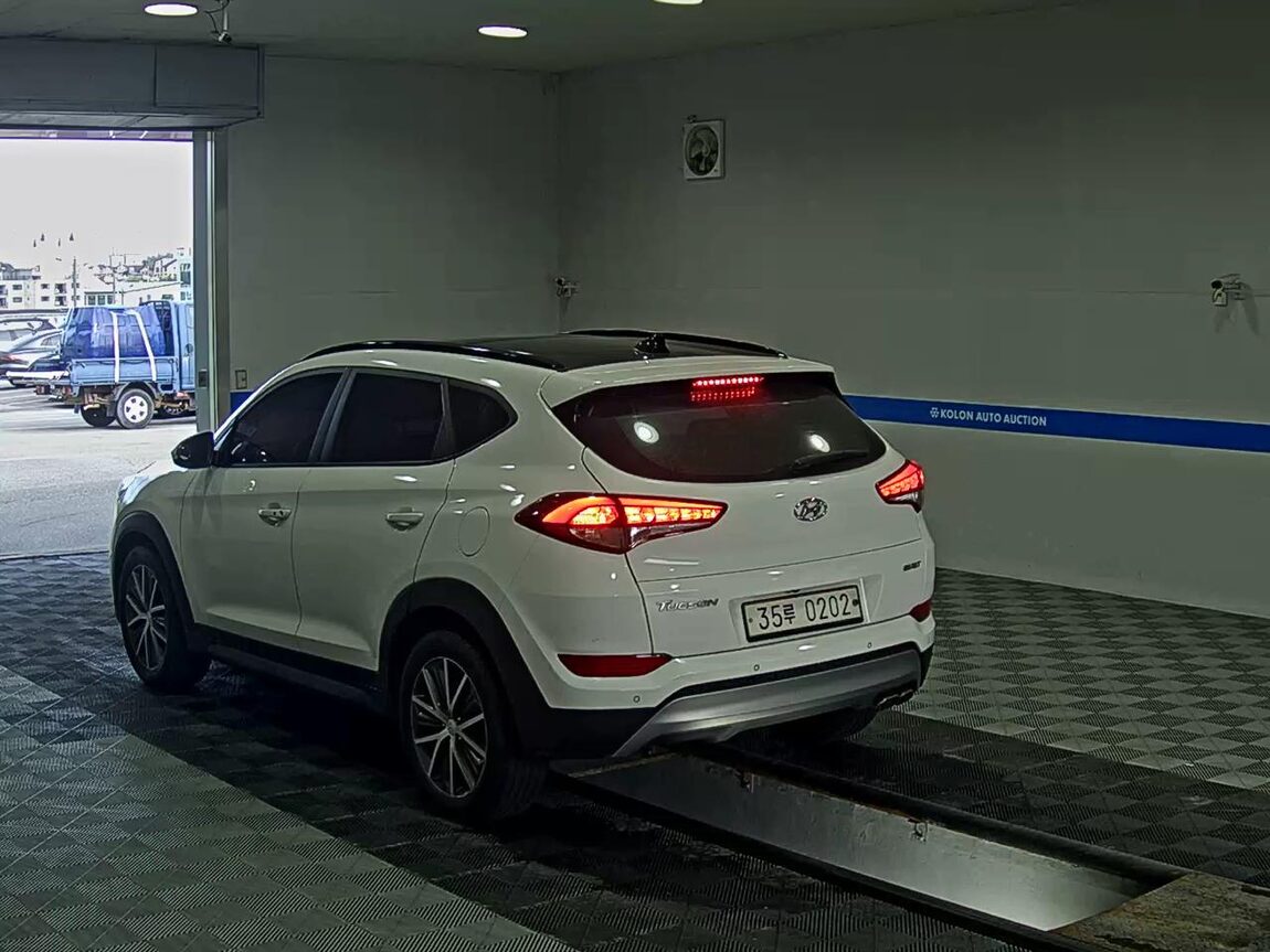 HYUNDAI ALL NEW TUCSON DIESEL R2.0 2WD MODERN 2017 - zdjęcie 6