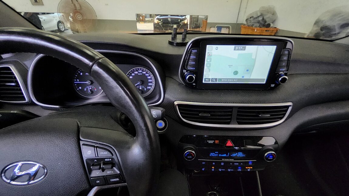 HYUNDAI NEW TUCSON 2.0 DIESEL 2WD MODERN 2019 - zdjęcie 18