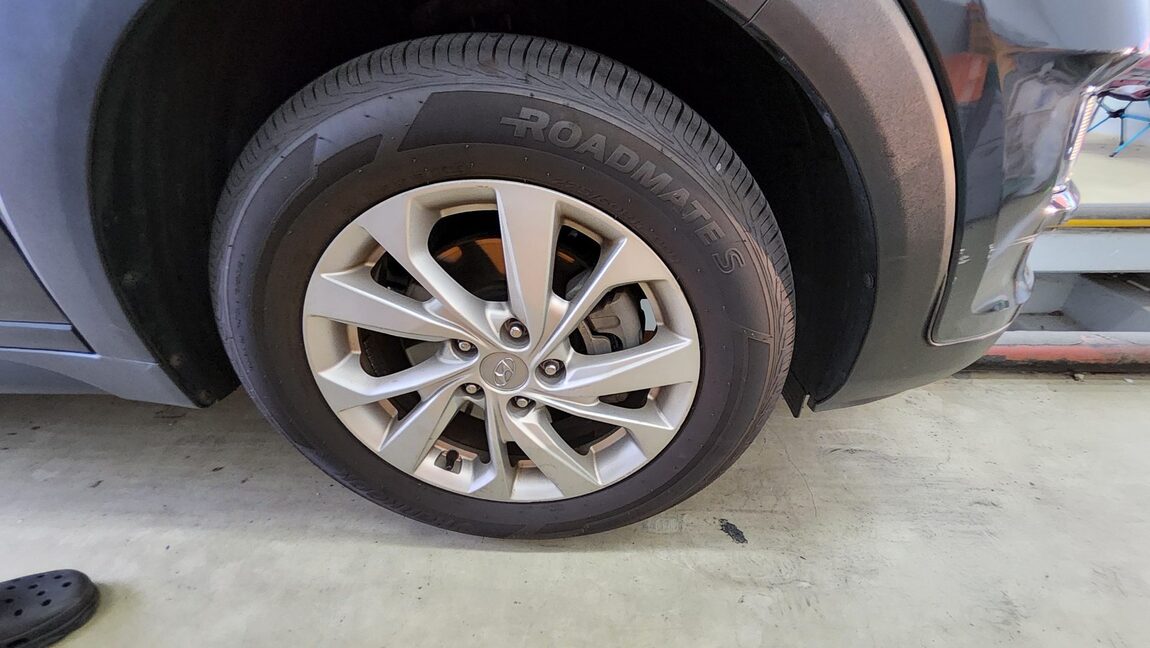 HYUNDAI NEW TUCSON 2.0 DIESEL 2WD MODERN 2019 - zdjęcie 23